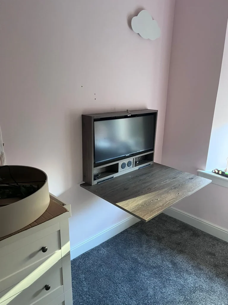 floating desc fitted in Govan